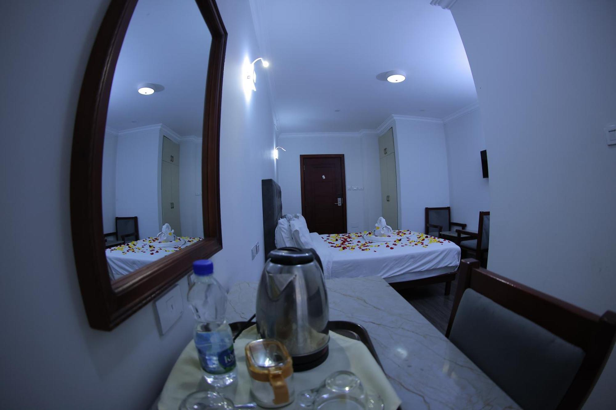 Trinity Hotel Addis Abeba Zewnętrze zdjęcie