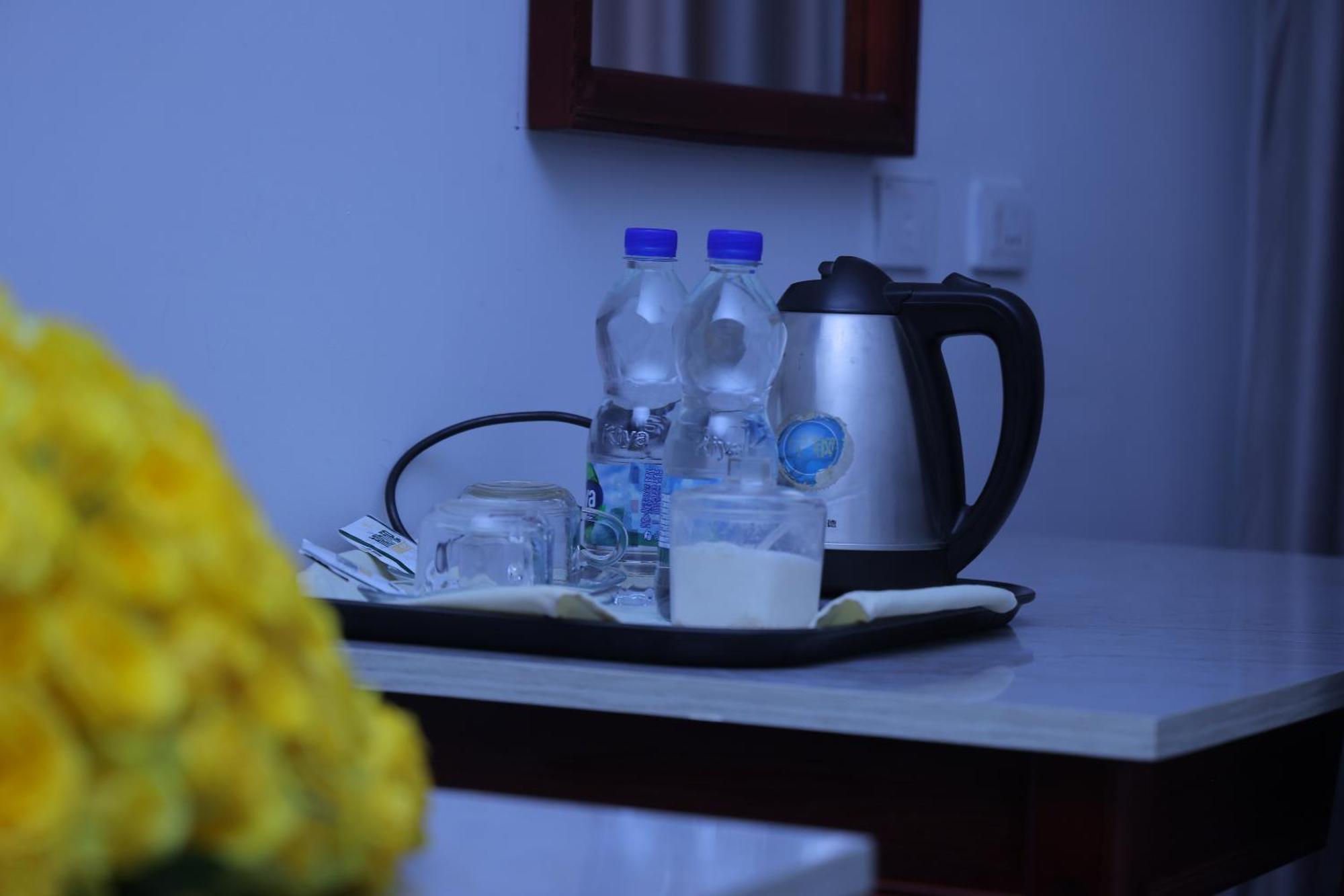 Trinity Hotel Addis Abeba Zewnętrze zdjęcie