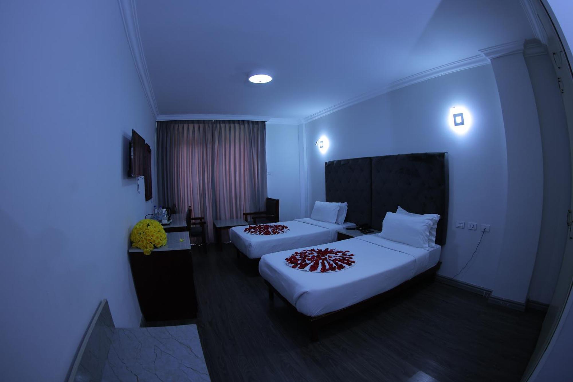 Trinity Hotel Addis Abeba Zewnętrze zdjęcie