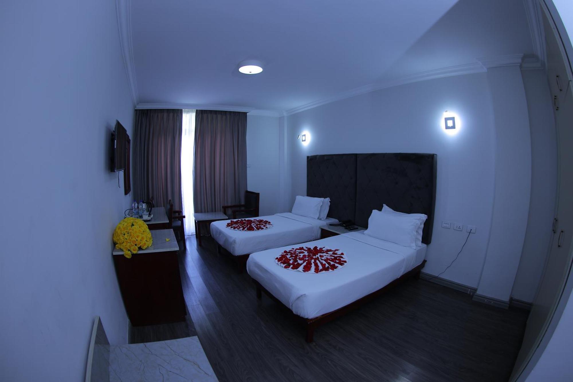 Trinity Hotel Addis Abeba Zewnętrze zdjęcie