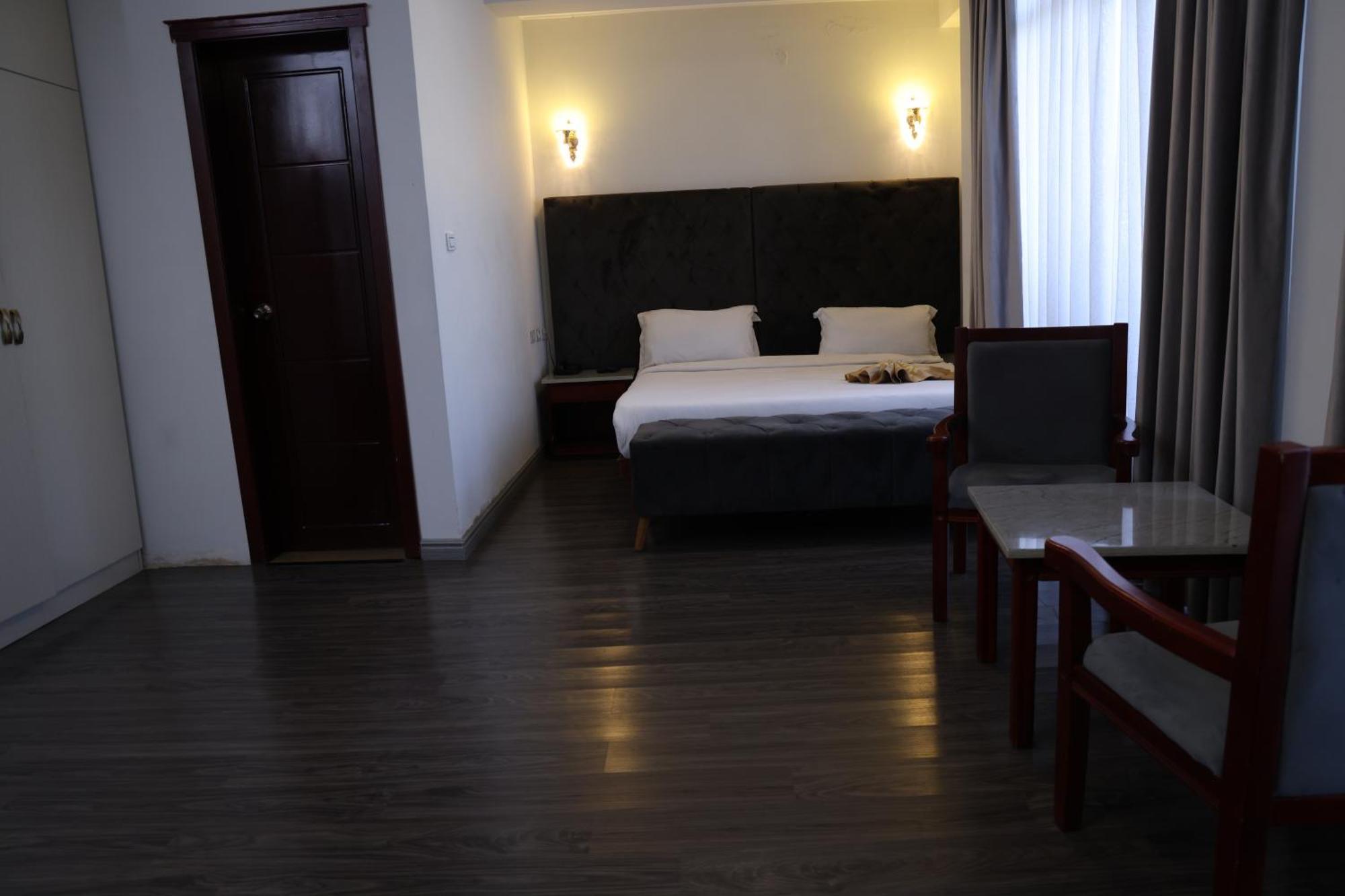 Trinity Hotel Addis Abeba Zewnętrze zdjęcie