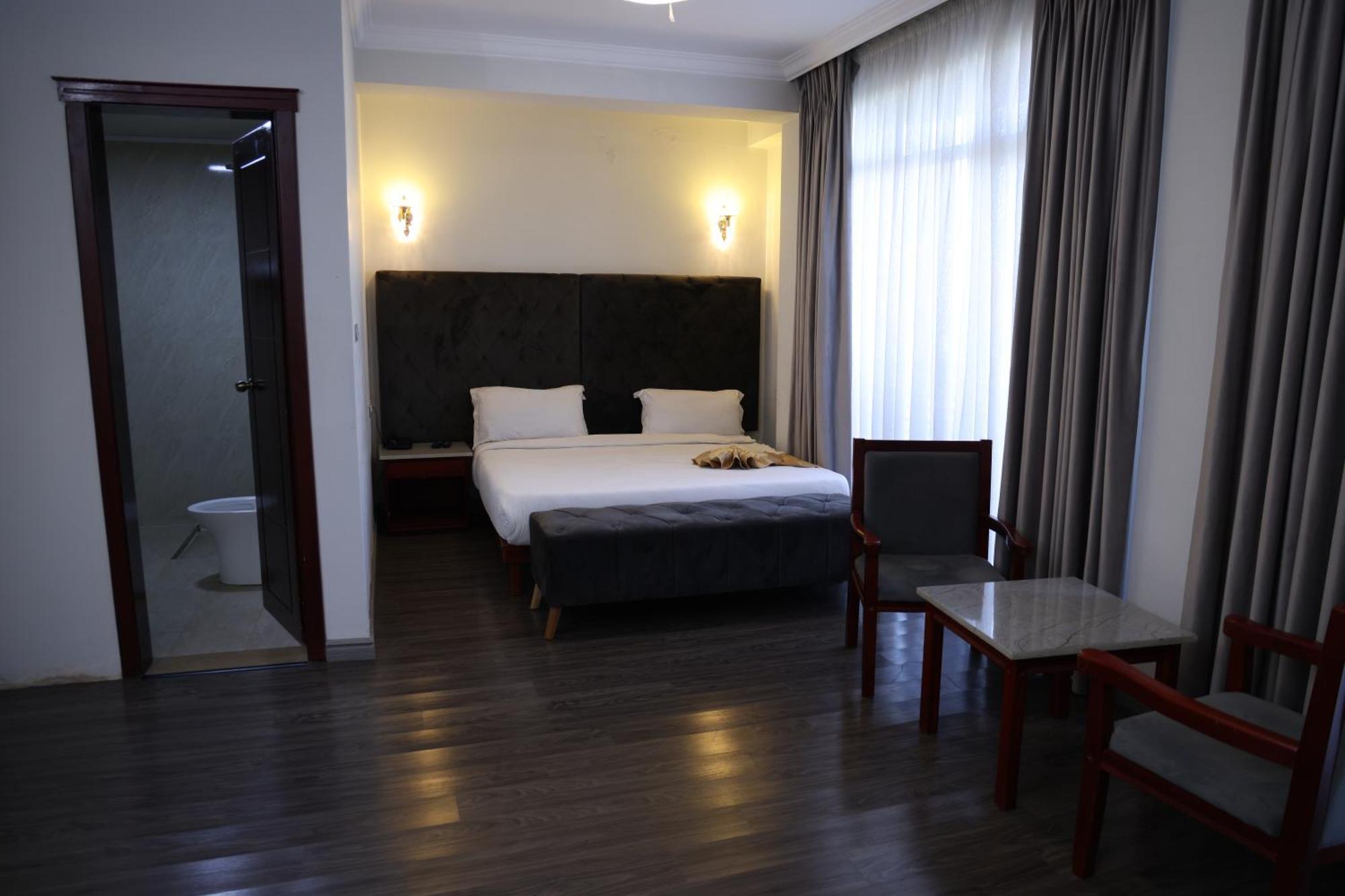 Trinity Hotel Addis Abeba Zewnętrze zdjęcie