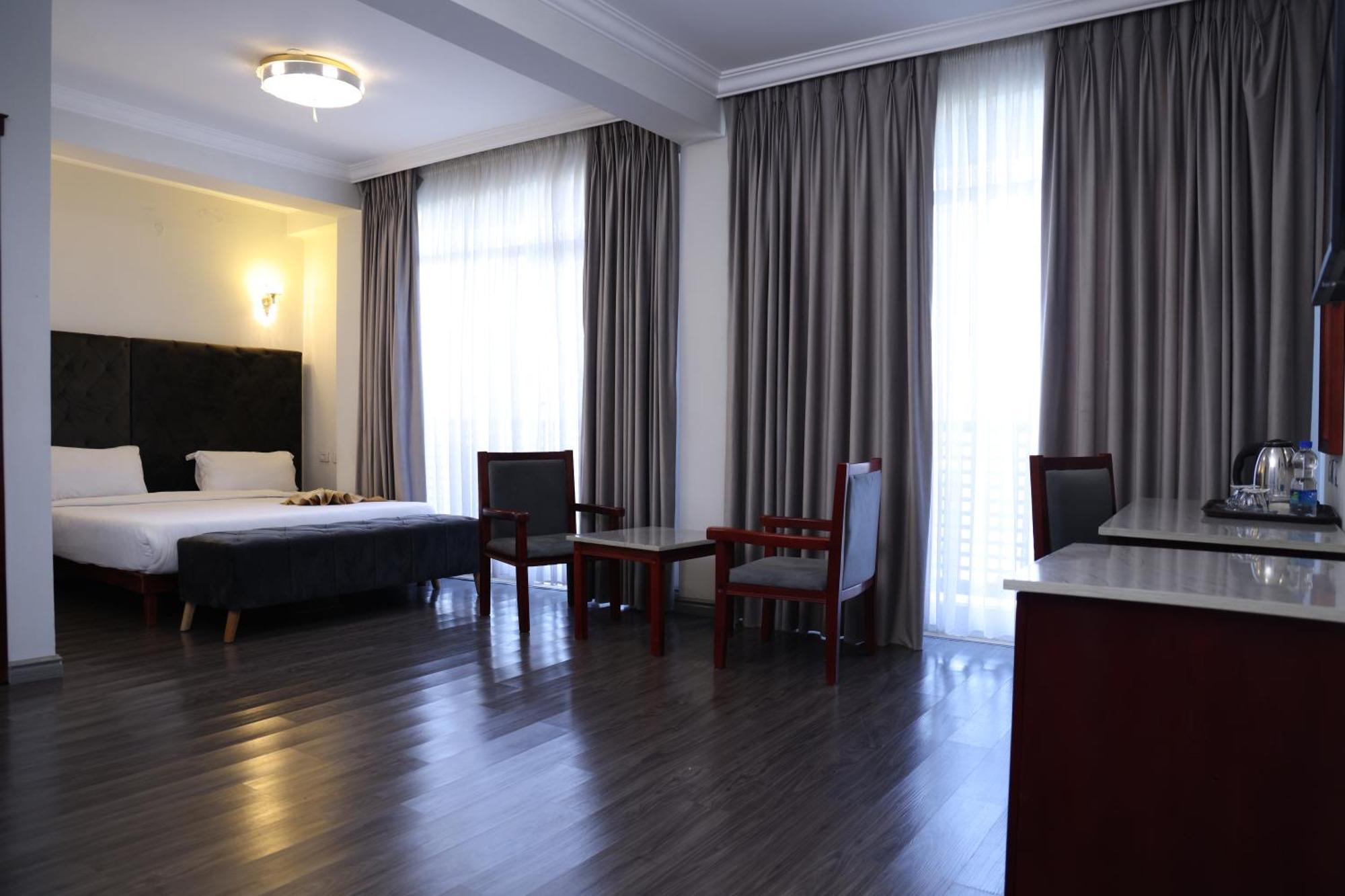 Trinity Hotel Addis Abeba Zewnętrze zdjęcie