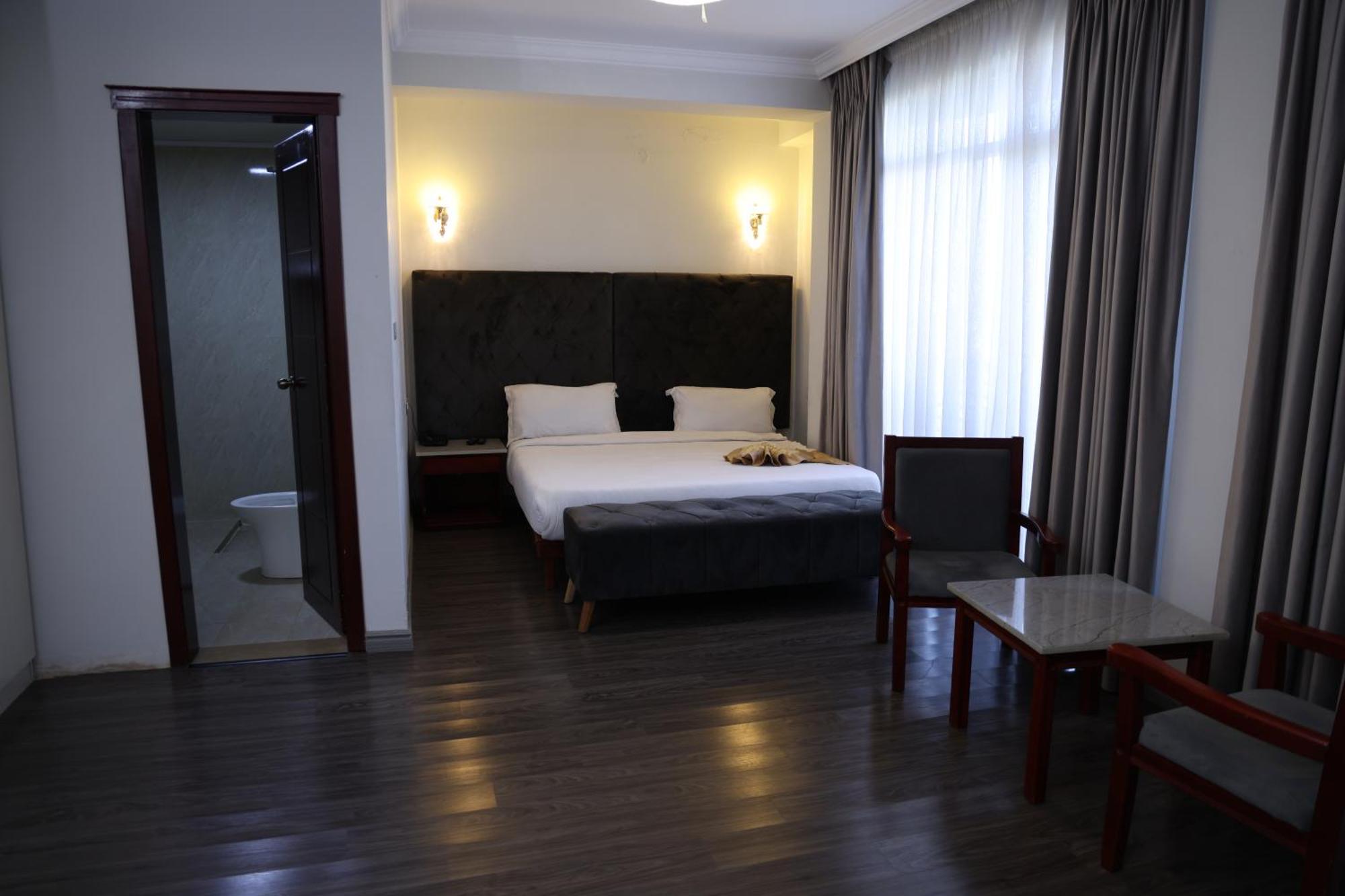 Trinity Hotel Addis Abeba Zewnętrze zdjęcie