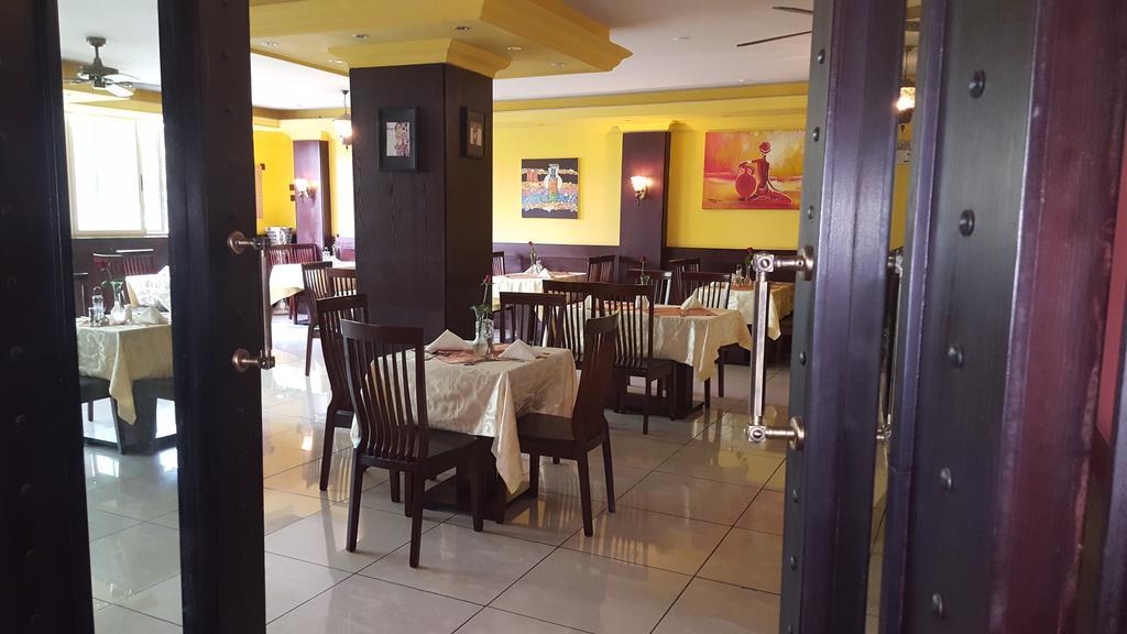 Trinity Hotel Addis Abeba Zewnętrze zdjęcie